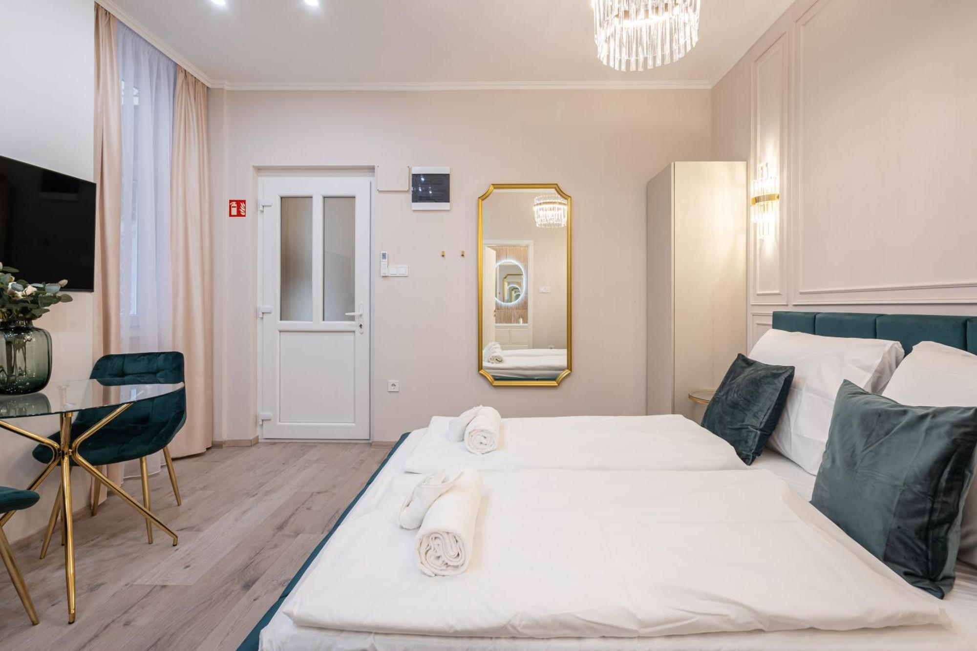 Kiraly 33 - Hidden Gem - Best Location By Bqa Budapest Ngoại thất bức ảnh